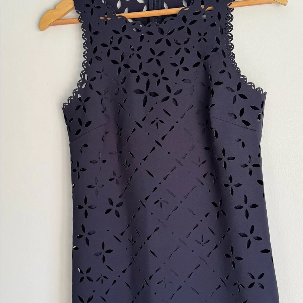 J. Crew Women’s Navy Floral Laser Cut Eyelet Dress Sz 0 Scalloped Quiet Luxury